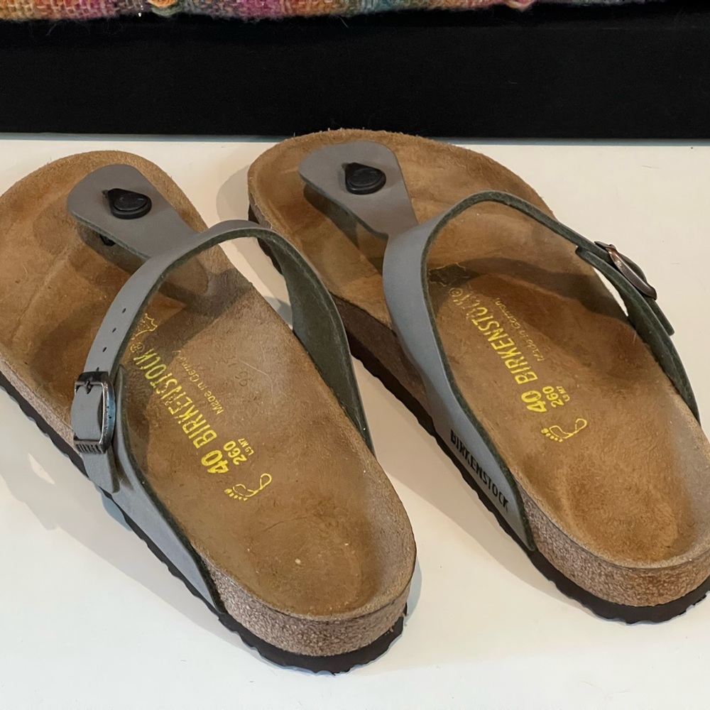 Women’s Birkenstocks Size 40 *Worn Once
